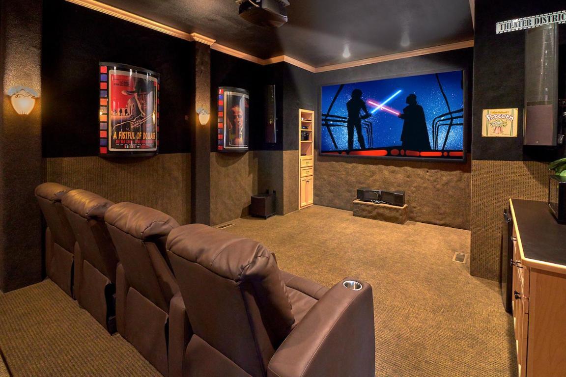 Journey'S End, 5 Bedrooms, Sleeps 12, Private Outdoor Pool, Theater, Sauna Sevierville Zewnętrze zdjęcie