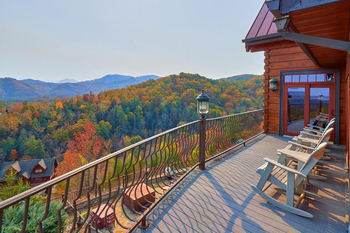 Journey'S End, 5 Bedrooms, Sleeps 12, Private Outdoor Pool, Theater, Sauna Sevierville Zewnętrze zdjęcie